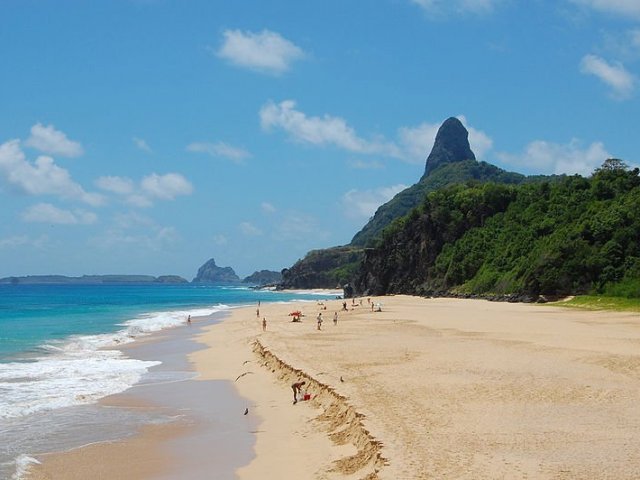 Você precisa conhecer melhor o mais famoso Arquipélago do Brasil. Recomendamos uma visita de 3 dias com muita praia e cultura.