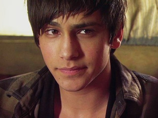 Luke Alexander (Lou)