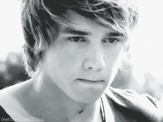 Você ouve músicas deles e curte muito eles mas,não é directioner.