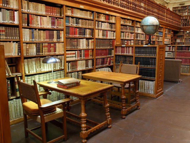 Uma biblioteca!
