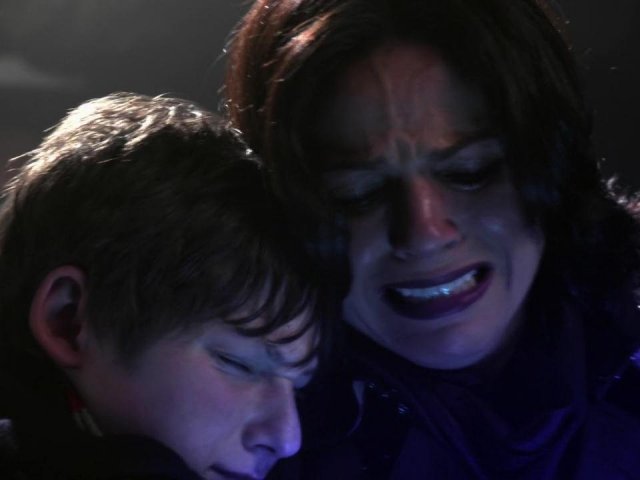 To vendo que você ainda esta no inicio da série!!
Assista mais da serie e você vai ficar feera em OUAT!!