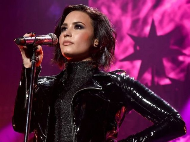 Pesquise mais sobre a Demi, assim você será um Lovatic melhor!