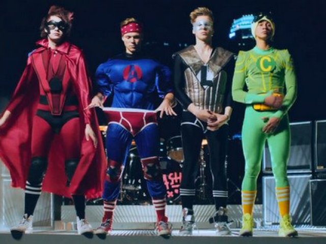 Qual clipe do 5sos combina mais com você?