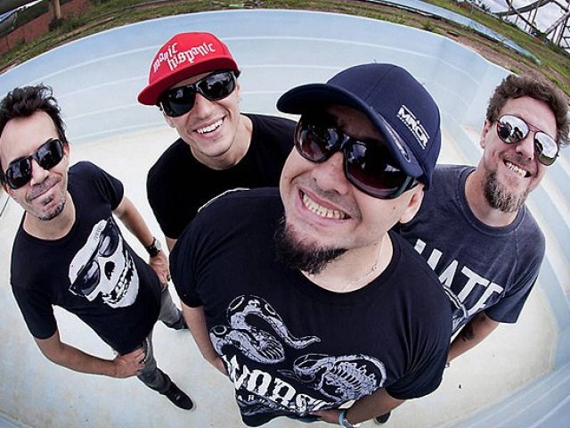 Parabéns! Você pode não ter acertado todas as perguntas, mas foi muito bem. Os artistas dos anos 90 são muitos conhecidos e admirados por seu trabalho no passado e suas música são bem conhecidas também! Compartilhe seu resultado com seus amigos e mostre