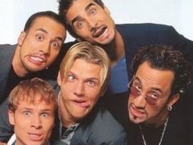 Parabéns! Você pode não ter acertado todas as perguntas, mas foi muito bem. Os artistas dos anos 90 são muitos conhecidos e admirados por seu trabalho no passado e suas música são bem conhecidas também! Compartilhe seu resultado com seus amigos e mostre
