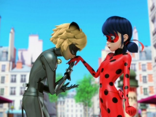 Qual casal de Miraculous combina com você?