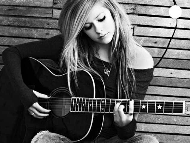 Qual Música da Avril Lavigne é a sua cara?