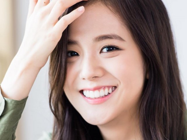 Você consegue reconhecer os idols pelo seu sorriso?