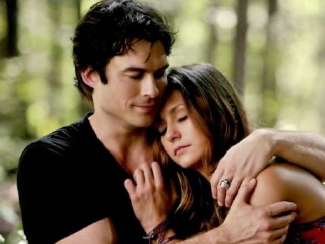 Elena e Damon (The Vampire Diaries)