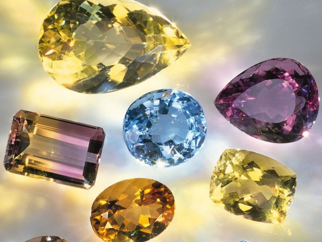 Qual pedra preciosa você seria?