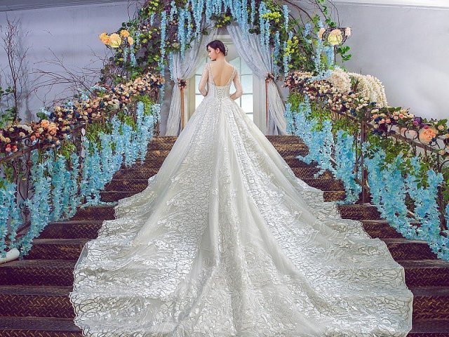 Como seria seu vestido de noiva?