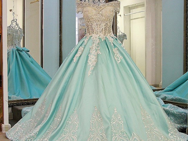 Elegante