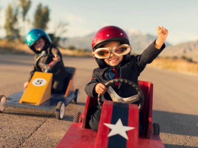 Meus parabéns! Pelo o jeito você anda estudando muito sobre conhecimentos em gerais, o que fez com que acertasse tudo (ou quase tudo), saiba que esse feito não é todo mundo que consegue de maneira justa!