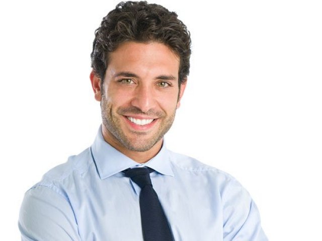 Homem entre 25 a 35 anos