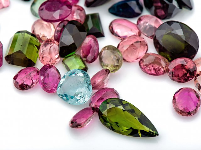 Qual pedra preciosa você seria?