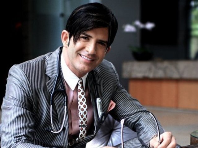 Dr. Robert Rey