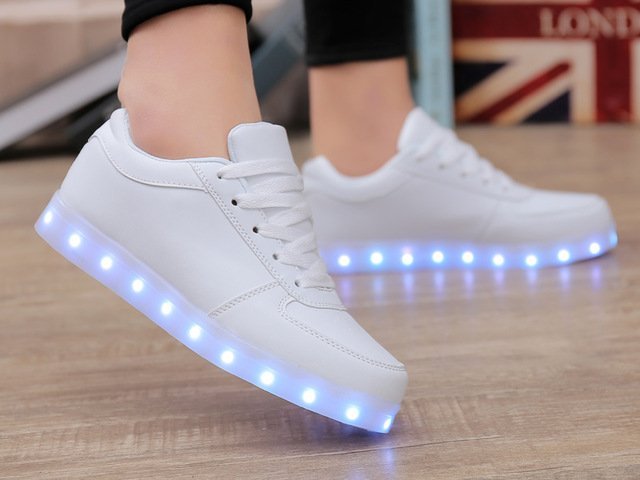 Tênis de led