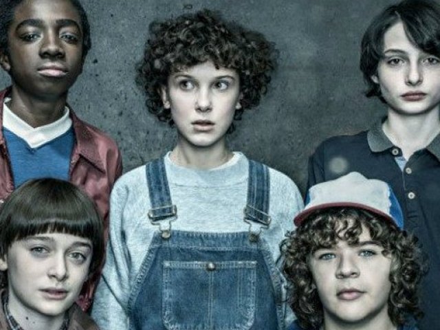 Nhee! mais ou menos relaxa que essa série não enjoa corre lá na Netflix para ver de novo
