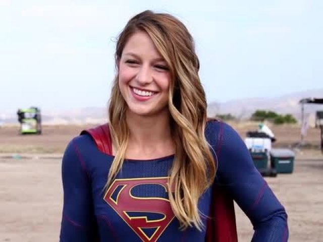 Quase lá! Você até que é fã de Supergirl, mas acho que precisa retomar alguns episódios para saber a história direito.
