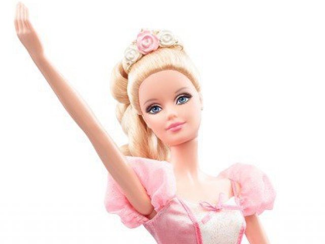 Fanática ou Louca por Barbies. Provavelmente os dois.