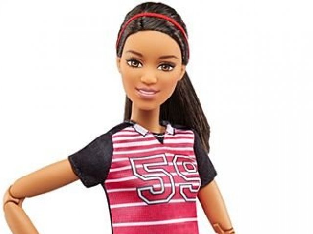 Barbie Made To Move Soccer Player