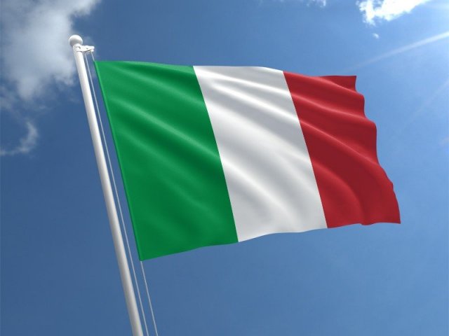 Italiano(a)