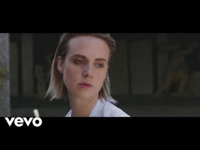 MØ