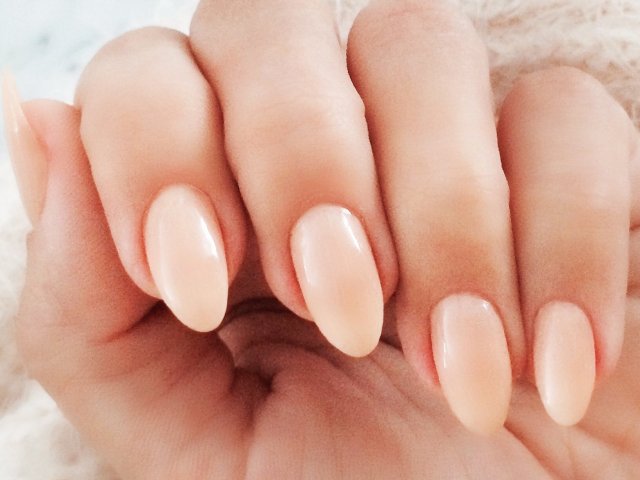 Oval