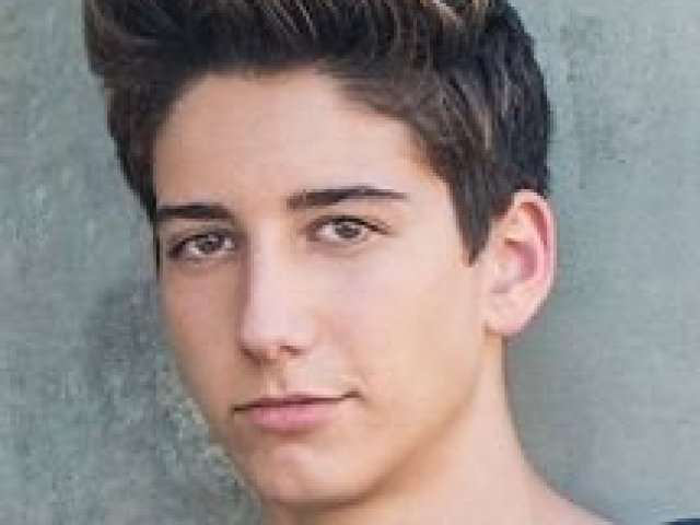 Você seria Milo Manheim