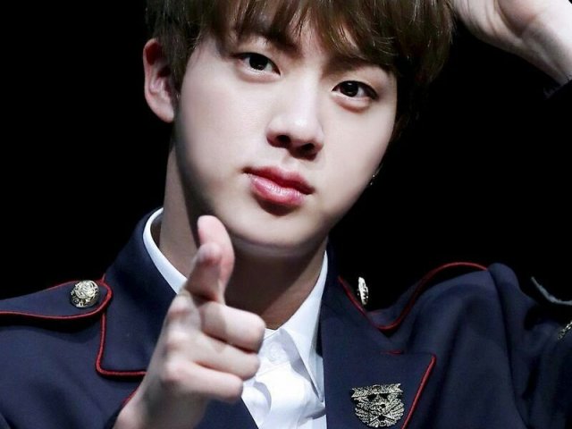 Jin disse que sua meta e ser o mais alto do grupo