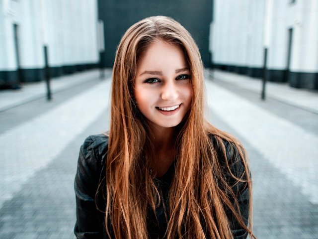 Menina com menos de 15 anos