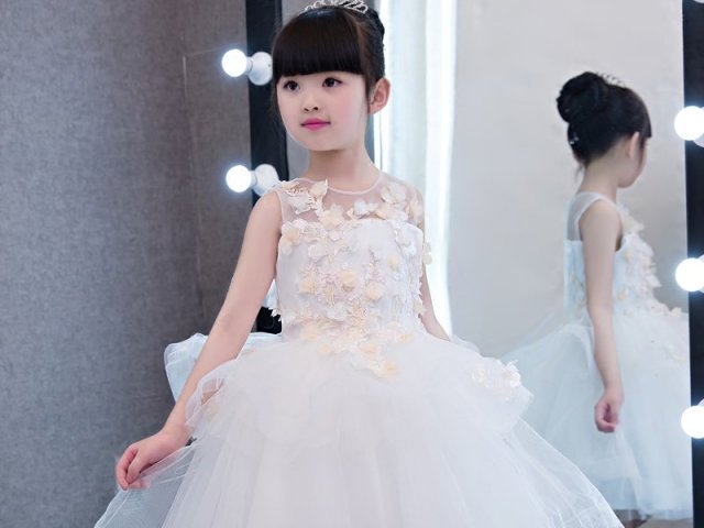 Elegante