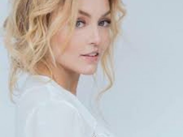 Angelique Boyer
