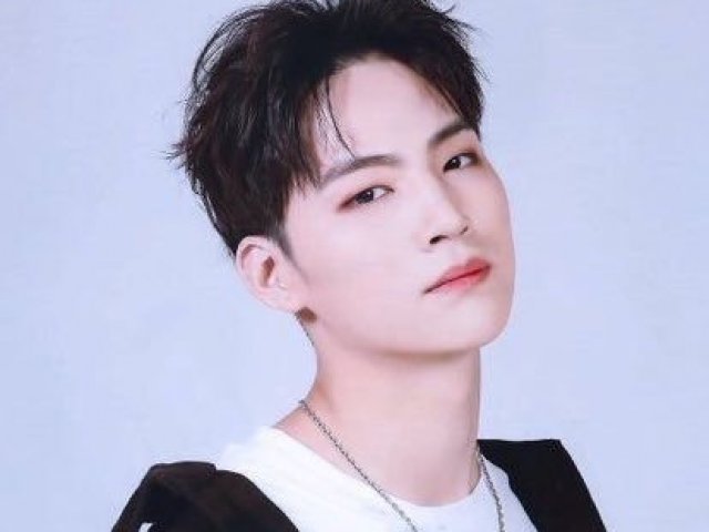 Leader(vocal e rapper)
