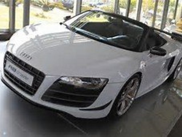 Audi R8