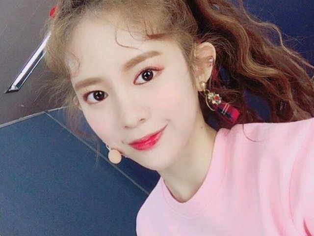 DAISY <3 ( MOMOLAND )