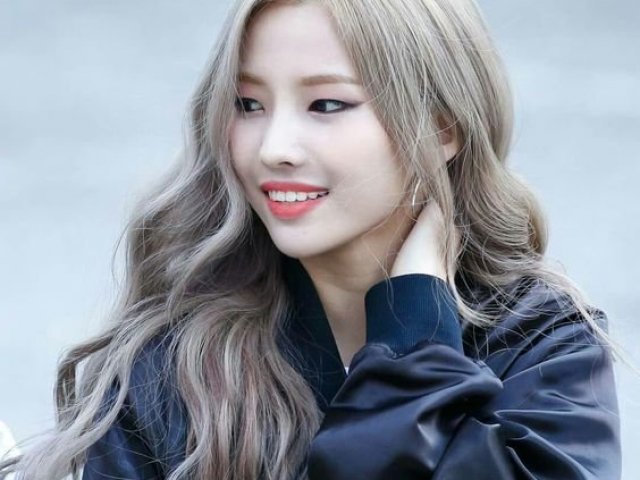 SOYEON <3 ( (G)I-DLE )