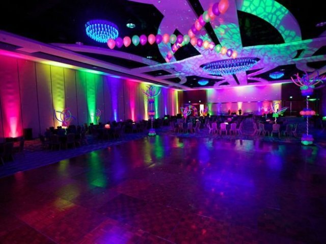 NEON