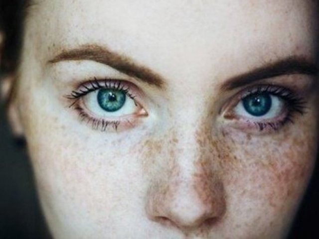 Olhos intensos